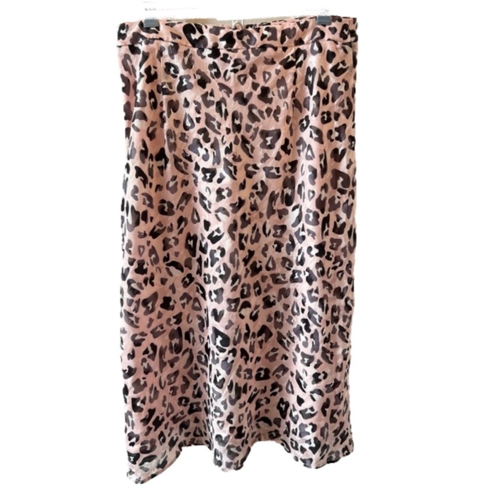 Hutch Leopard Pink Black Skirt Size 12 Animal Print Lined Polyester EUC Women’s